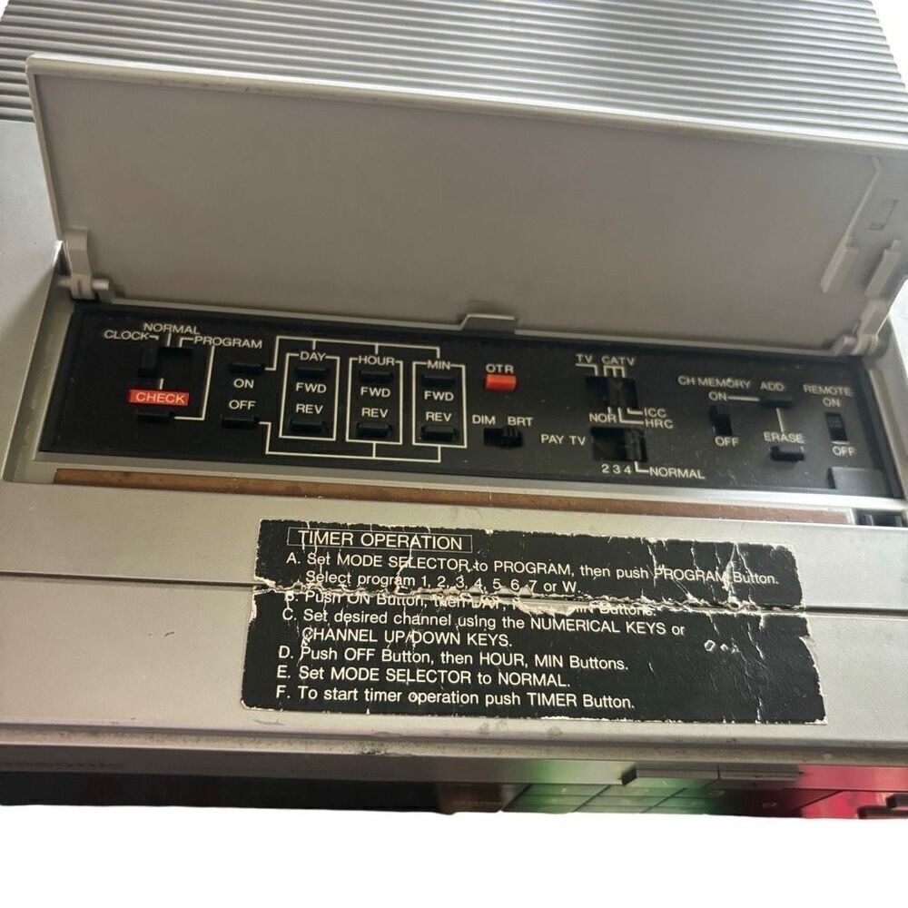 Panasonic Programmable Tuner/Timer Model PV-A600 *Read Description* - Picture 3 of 9